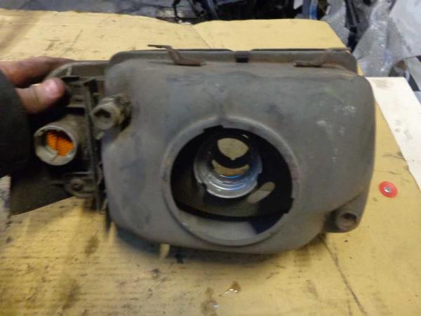 PHARE GAUCHE AUDI - Vue 2